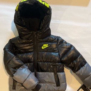 NWT boys Nike puffer coat
